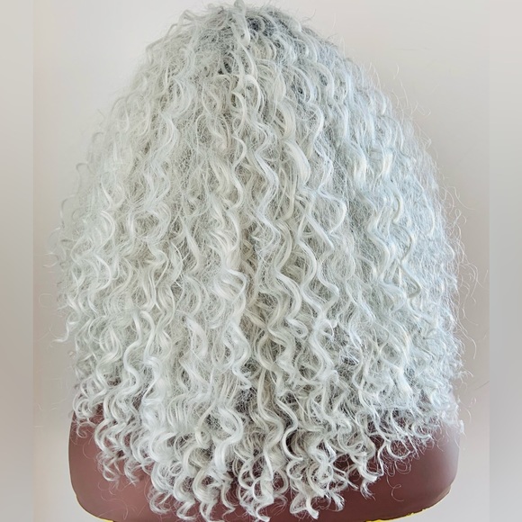 “Put On & Go” Ombre White Grey Premium Fiber Curly Wig for Daily Wear or Events - Picture 7 of 7